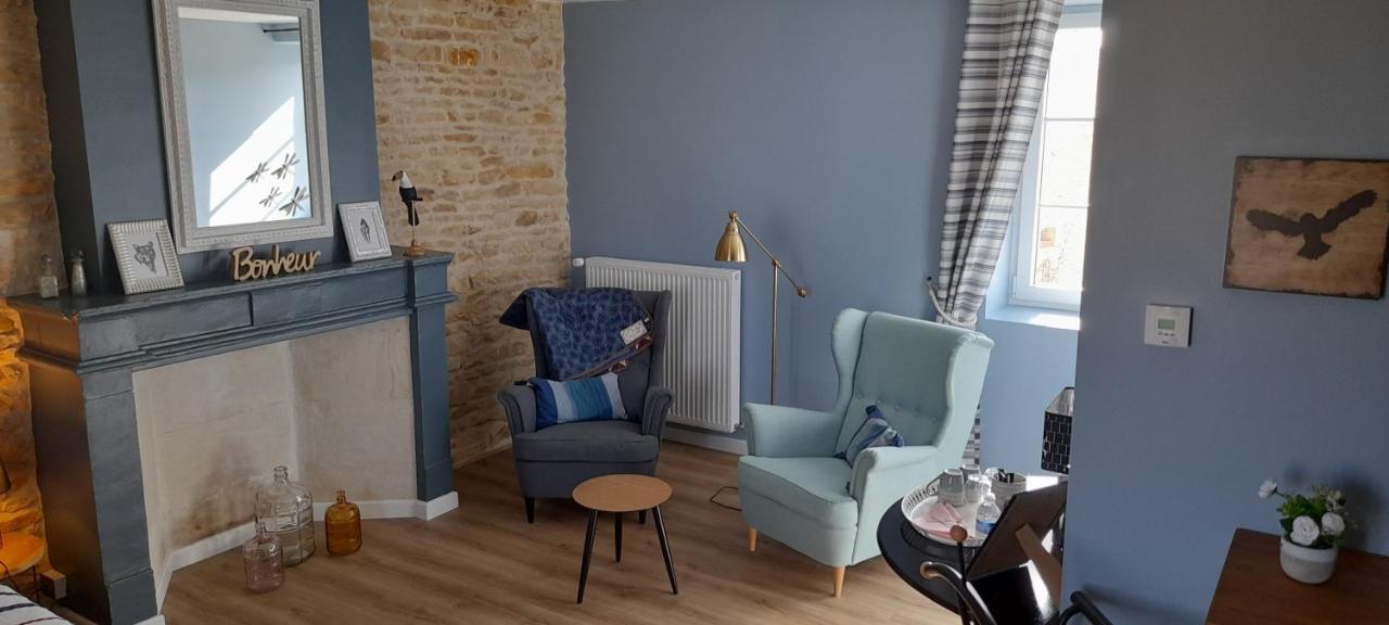 La Galuche Bed and Breakfast Angliers  Εξωτερικό φωτογραφία
